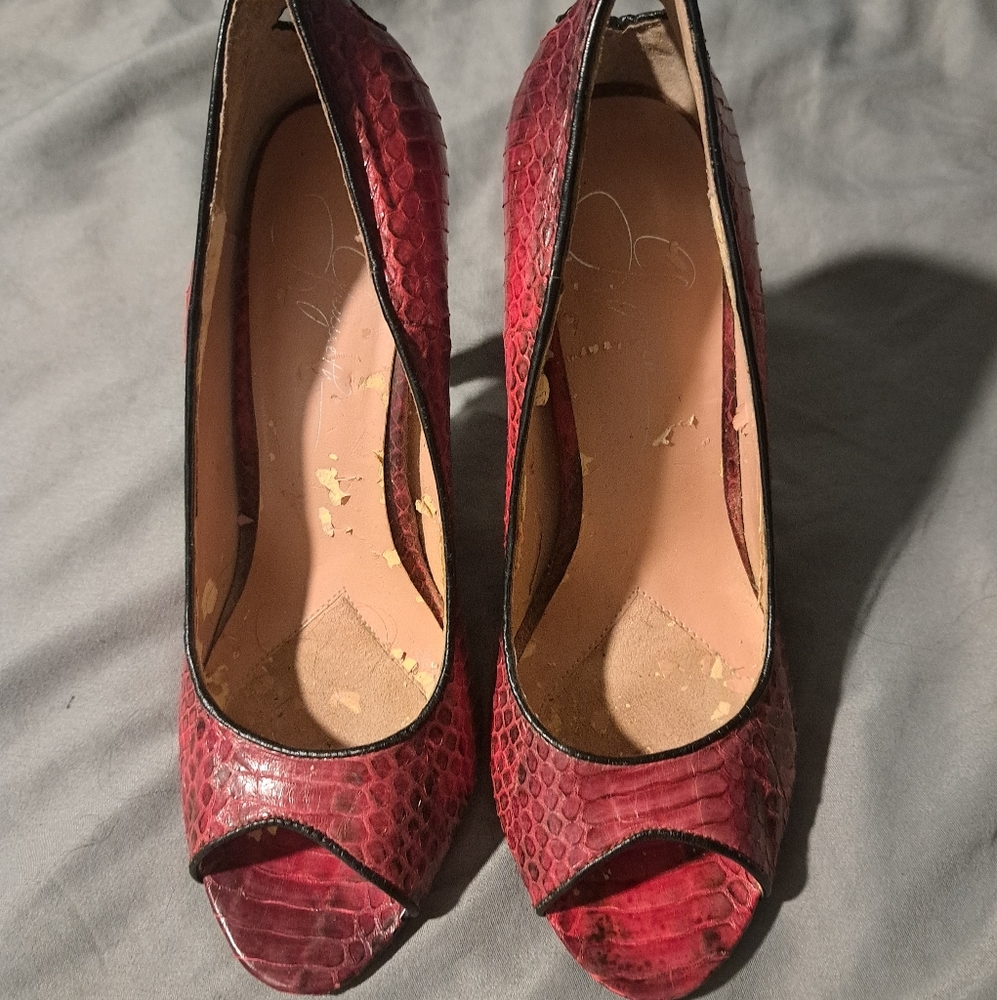 RED STILLETTO SHOES 👞